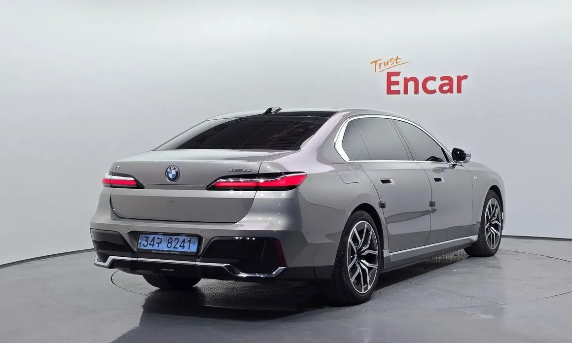BMW i7 2023 из KR, фото 5