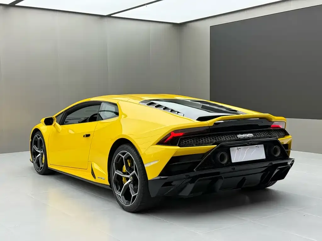 Lamborghini Huracan — фото 2