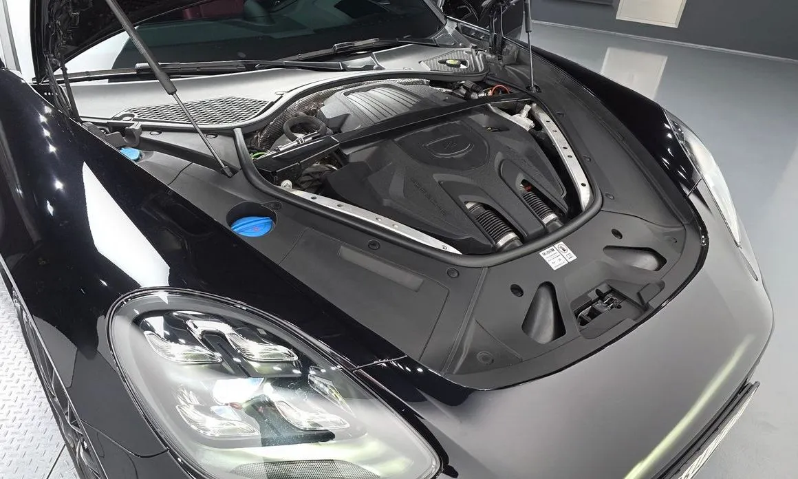 Porsche Panamera 2023 из KR, фото 10