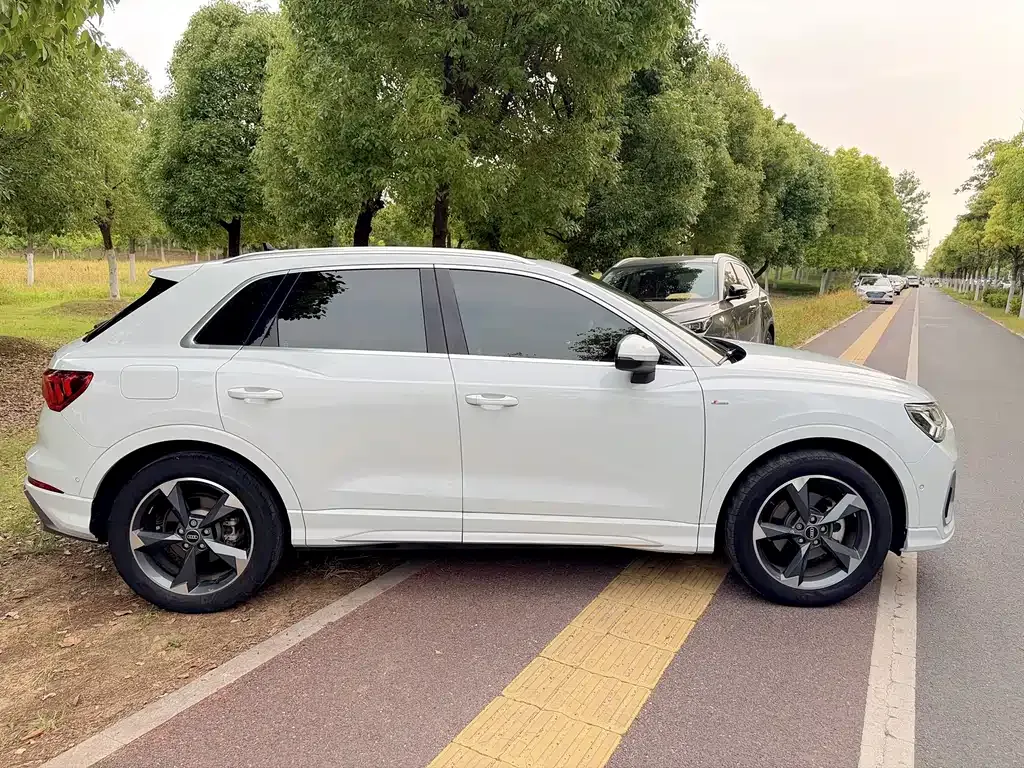 Audi Q3 — фото 5