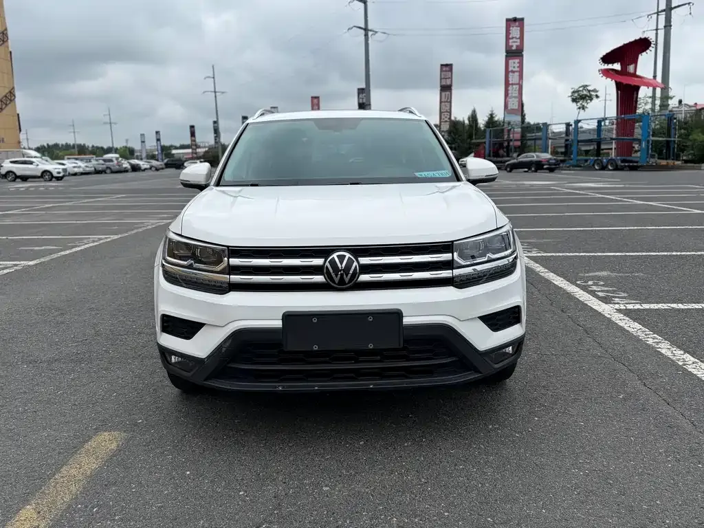 Volkswagen Tharu — фото 4