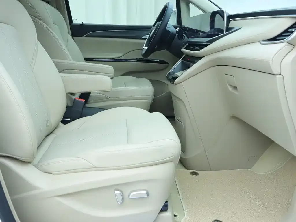 Buick GL8 Hybrid — фото 7