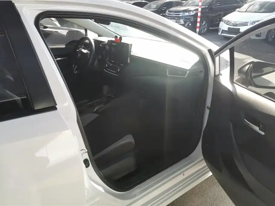 Toyota Corolla 2021 из CN, фото 5