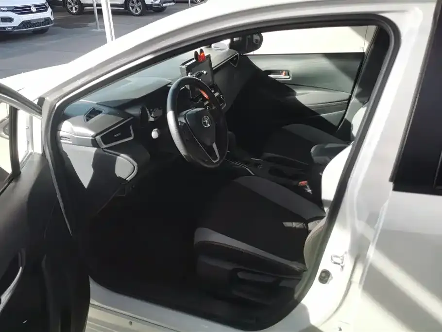 Toyota Corolla 2021 из CN, фото 6