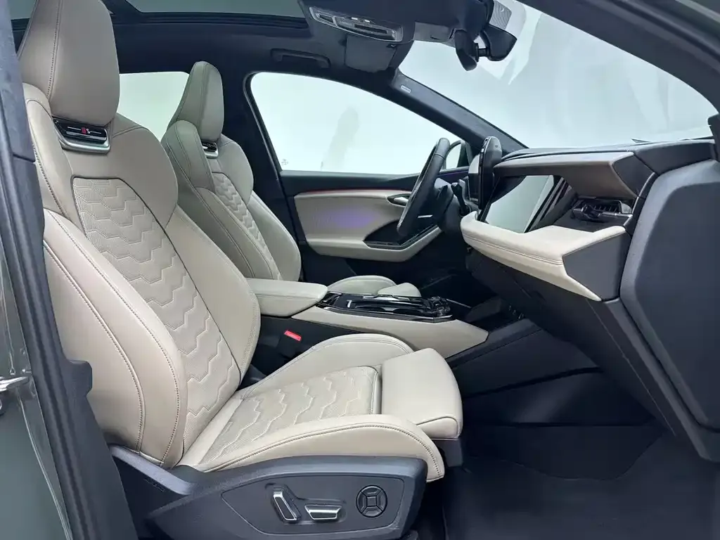 Audi Q6L e-tron 2025 из CN, фото 10