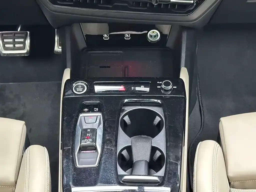 Audi Q6L e-tron 2025 из CN, фото 6