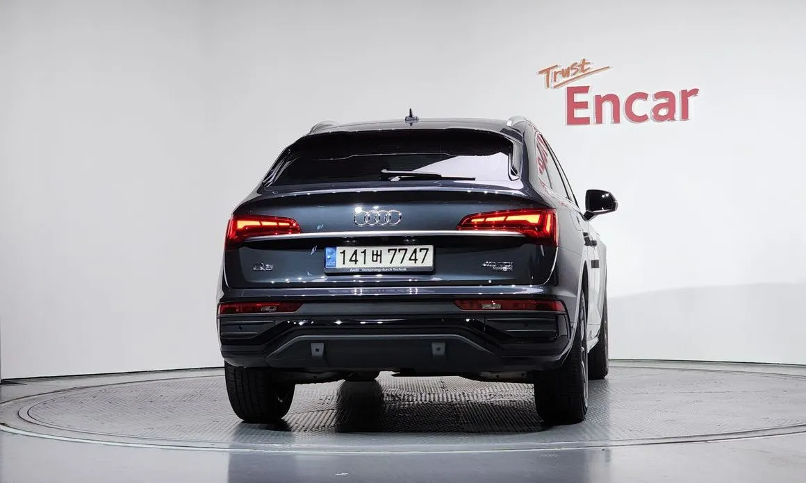 Audi Q5 2021 из KR, фото 7