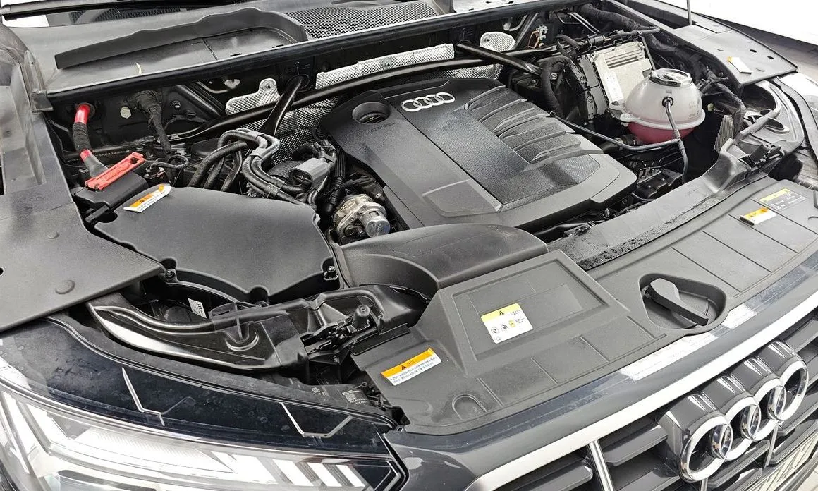 Audi Q5 2021 из KR, фото 8