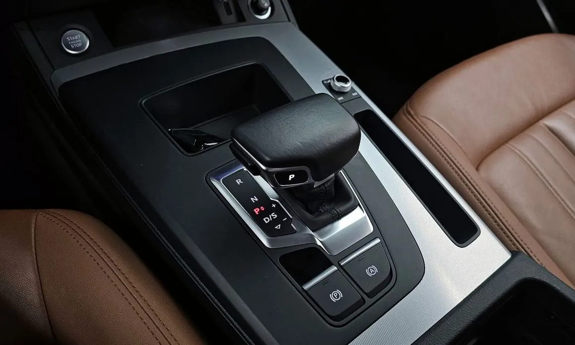 Audi Q5 2021 из KR, фото 2