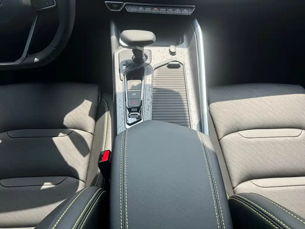 Geely Xingrui 2024 из CN, фото 8