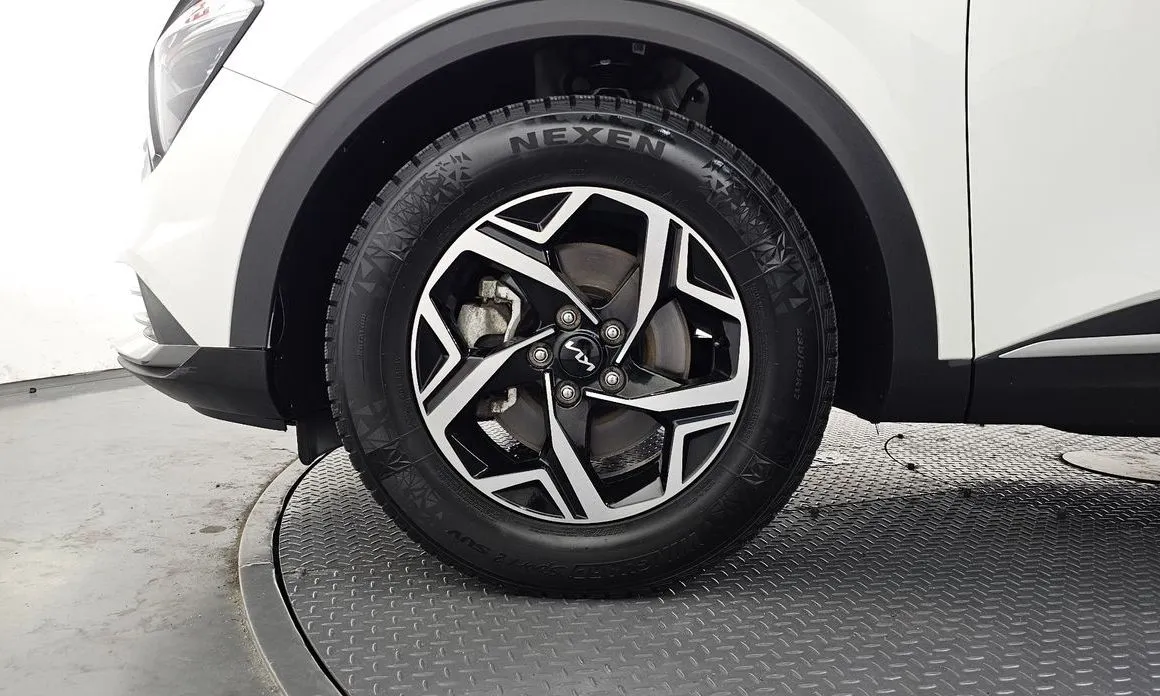 Kia Sportage — фото 8
