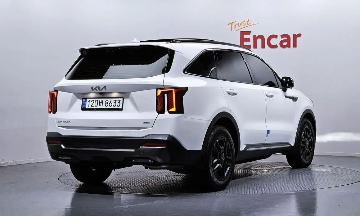 Kia Sorento — фото 8