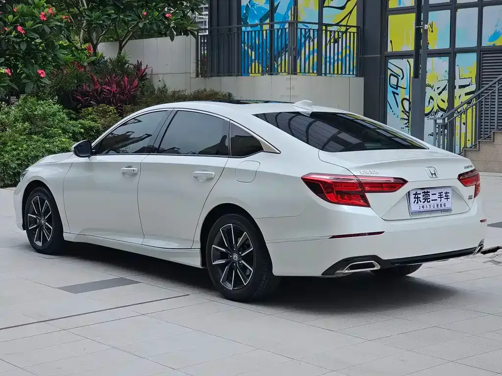 Honda Inspire — фото 10