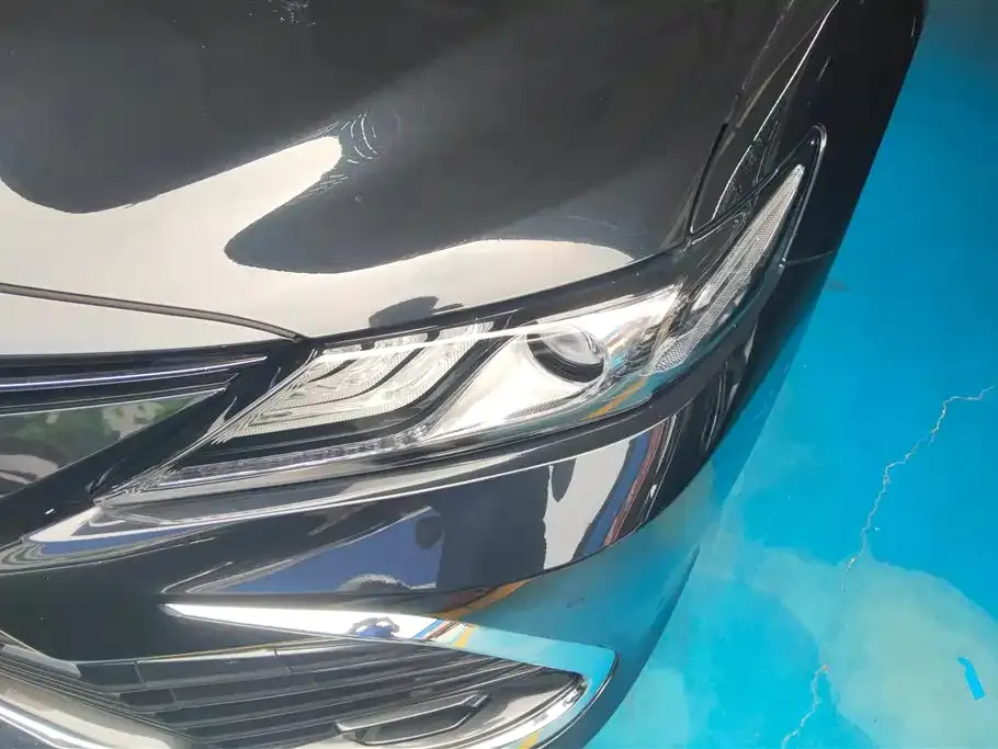 Toyota Camry — фото 6
