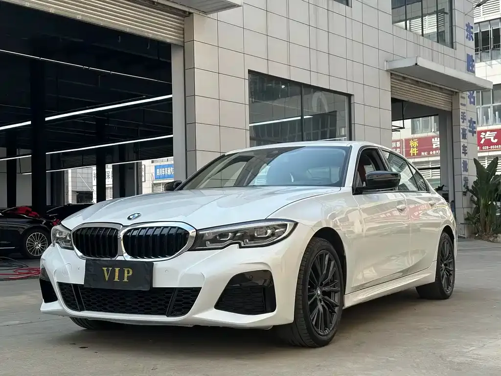 BMW 3 Series — фото 1