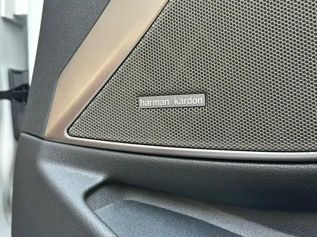BMW 3 Series — фото 10