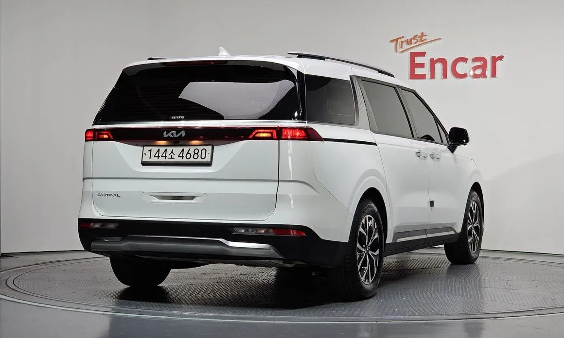 Kia Carnival 2023 из KR, фото 7