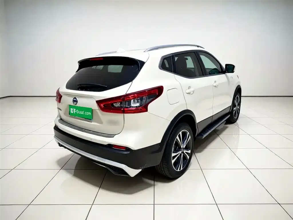 Nissan Qashqai — фото 3