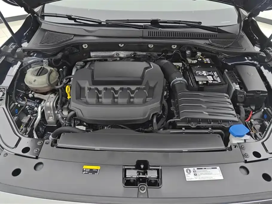 Volkswagen Passat — фото 10