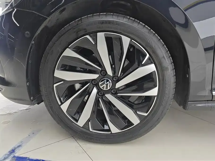 Volkswagen Passat — фото 3