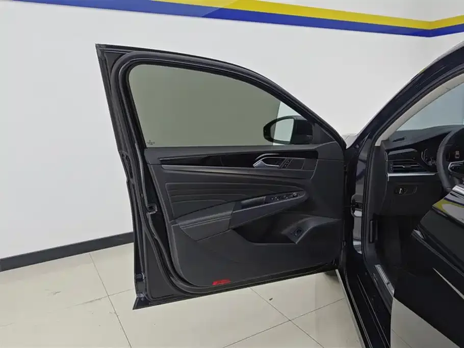 Volkswagen Passat — фото 5