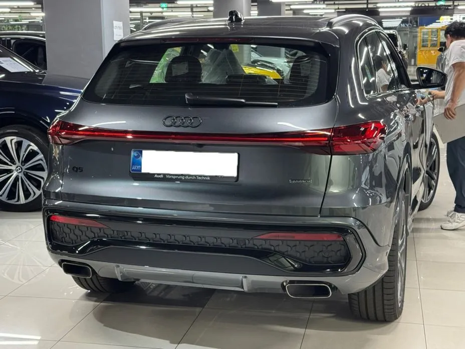 Audi Q5 2025 из KR, фото 5