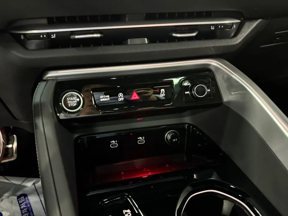 Audi Q5 2025 из KR, фото 8