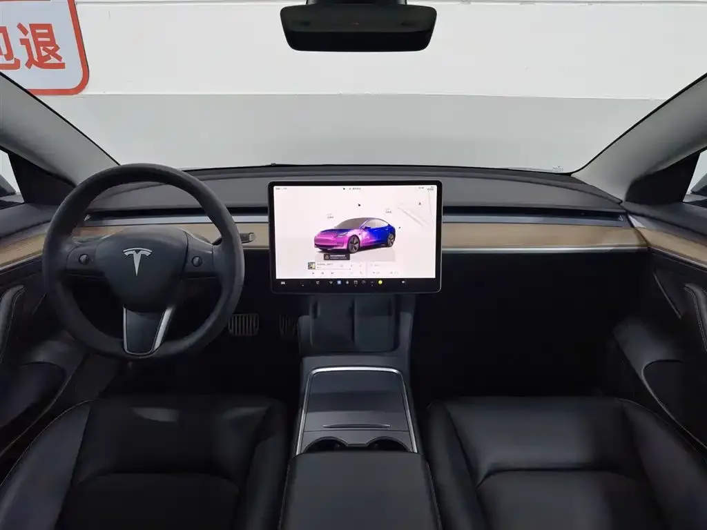Tesla Model 3 — фото 9