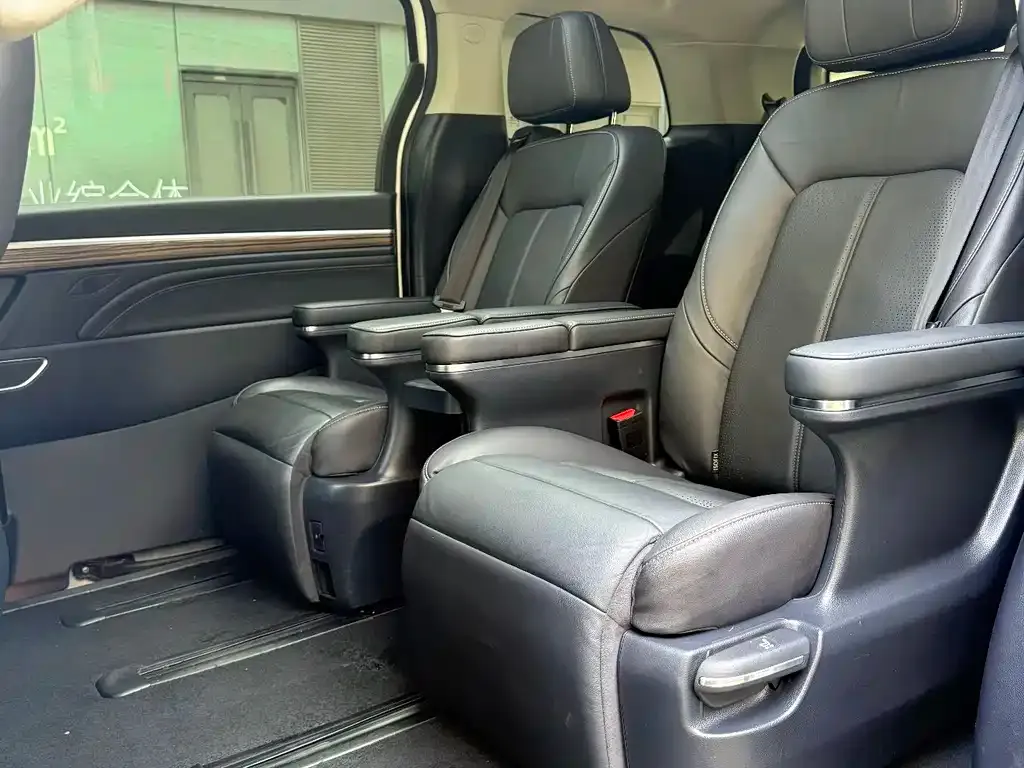 GAC Motor Trumpchi M8 — фото 2