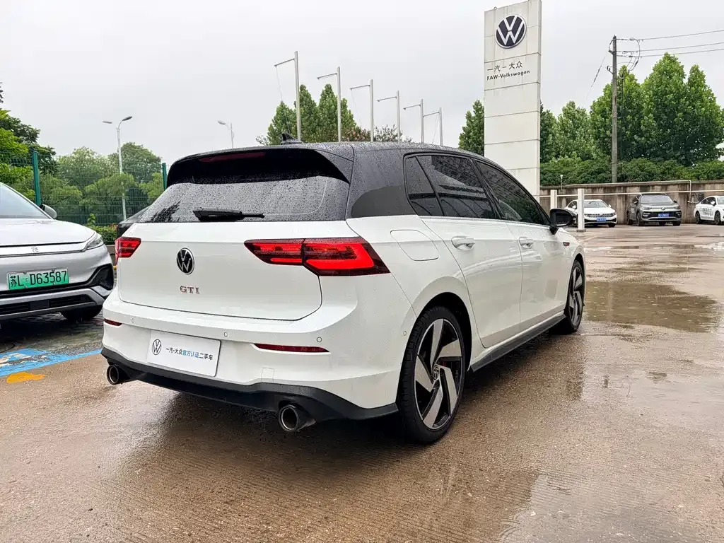 Volkswagen Golf GTI 2024 из CN, фото 9