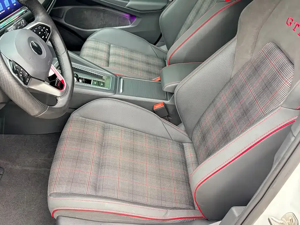 Volkswagen Golf GTI 2024 из CN, фото 6