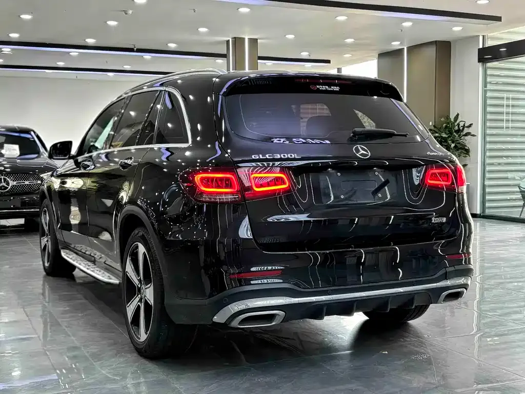 Mercedes-Benz GLC — фото 9