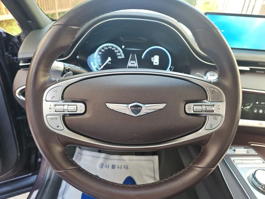 Genesis GV70 — фото 10
