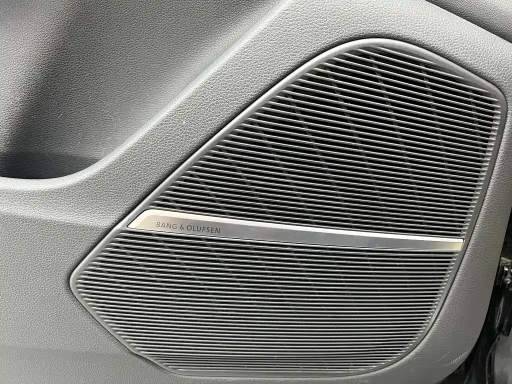 Audi Q7 — фото 8