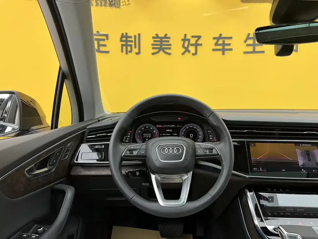 Audi Q7 — фото 3