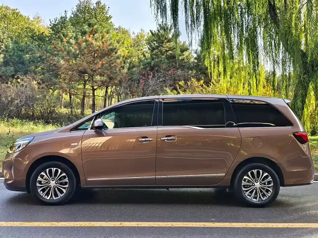 Buick GL8 2022 из CN, фото 4