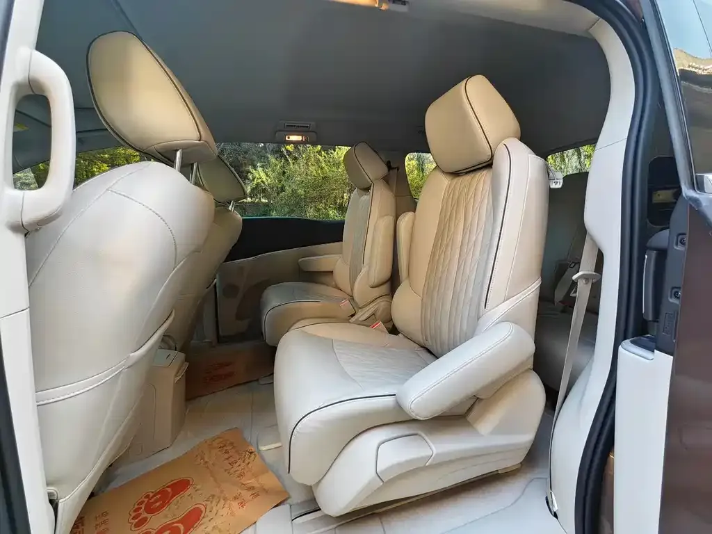 Buick GL8 2022 из CN, фото 6