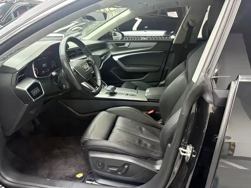Audi A7 2021 из CN, фото 10