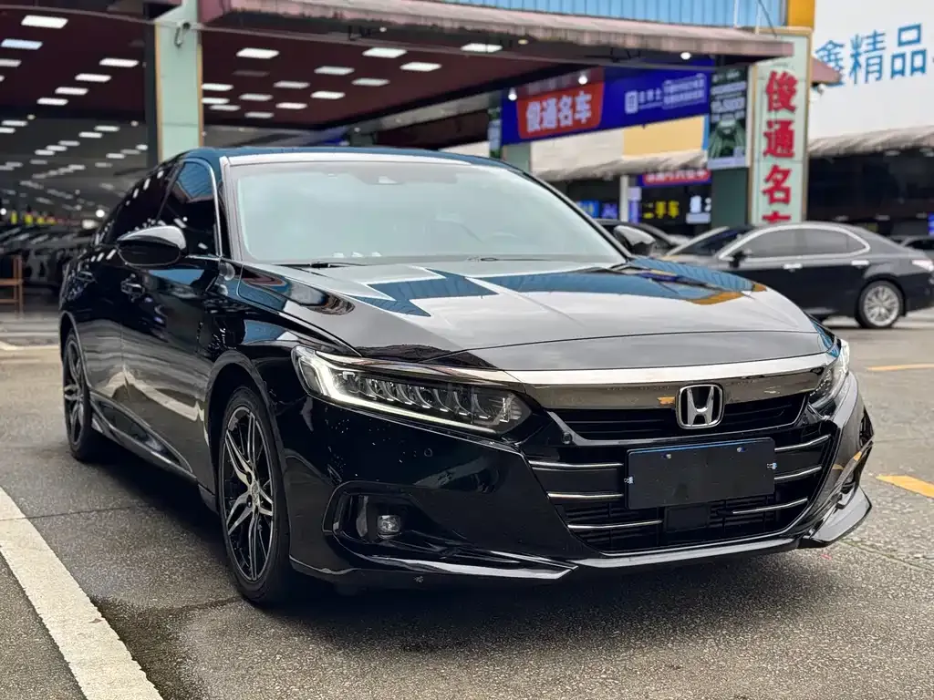 Honda Accord — фото 4