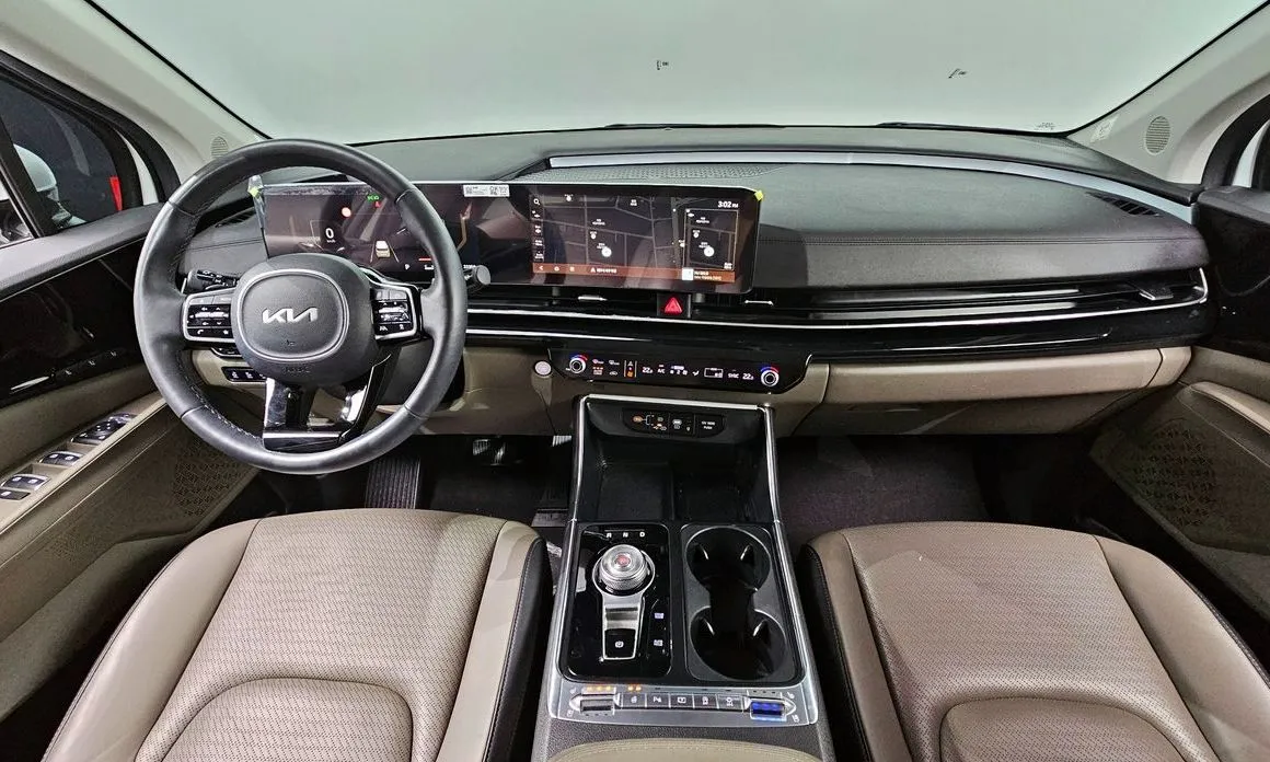 Kia Carnival — фото 10