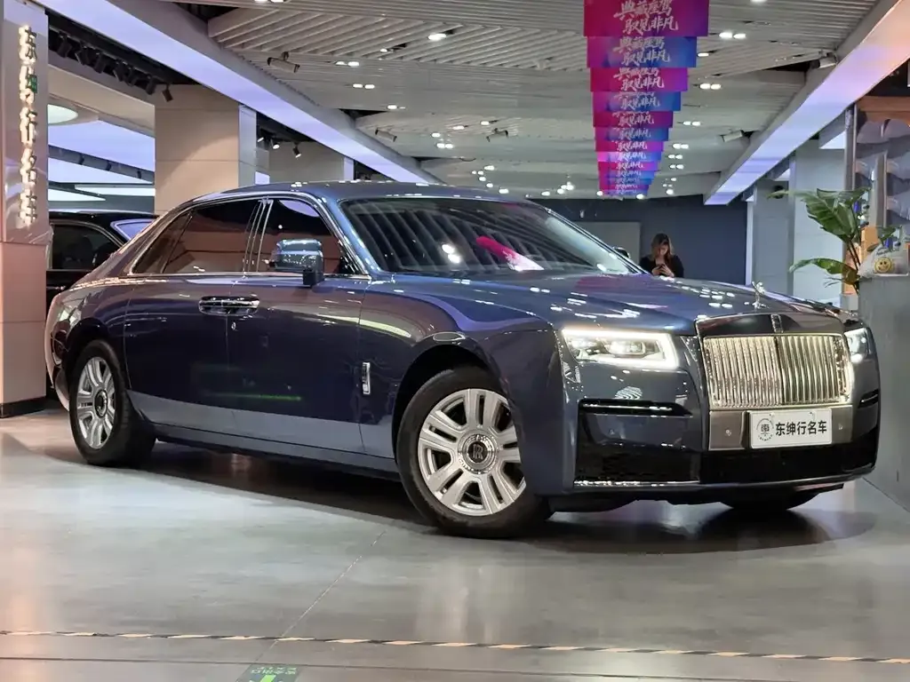 Rolls-Royce Ghost — фото 9