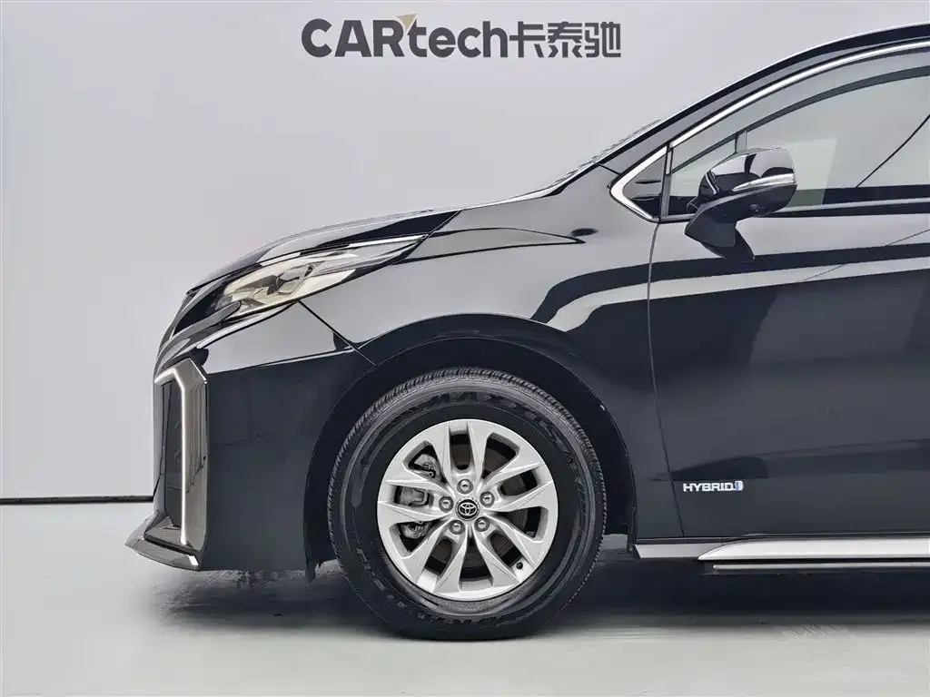 Toyota Granvia — фото 7