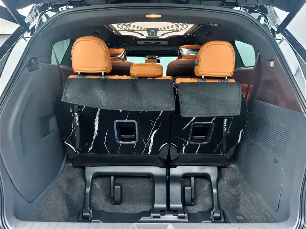 Toyota Granvia — фото 10