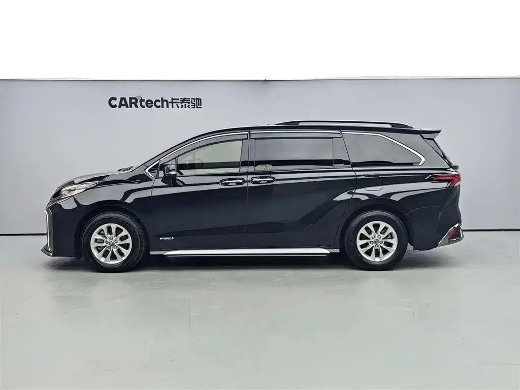Toyota Granvia — фото 6