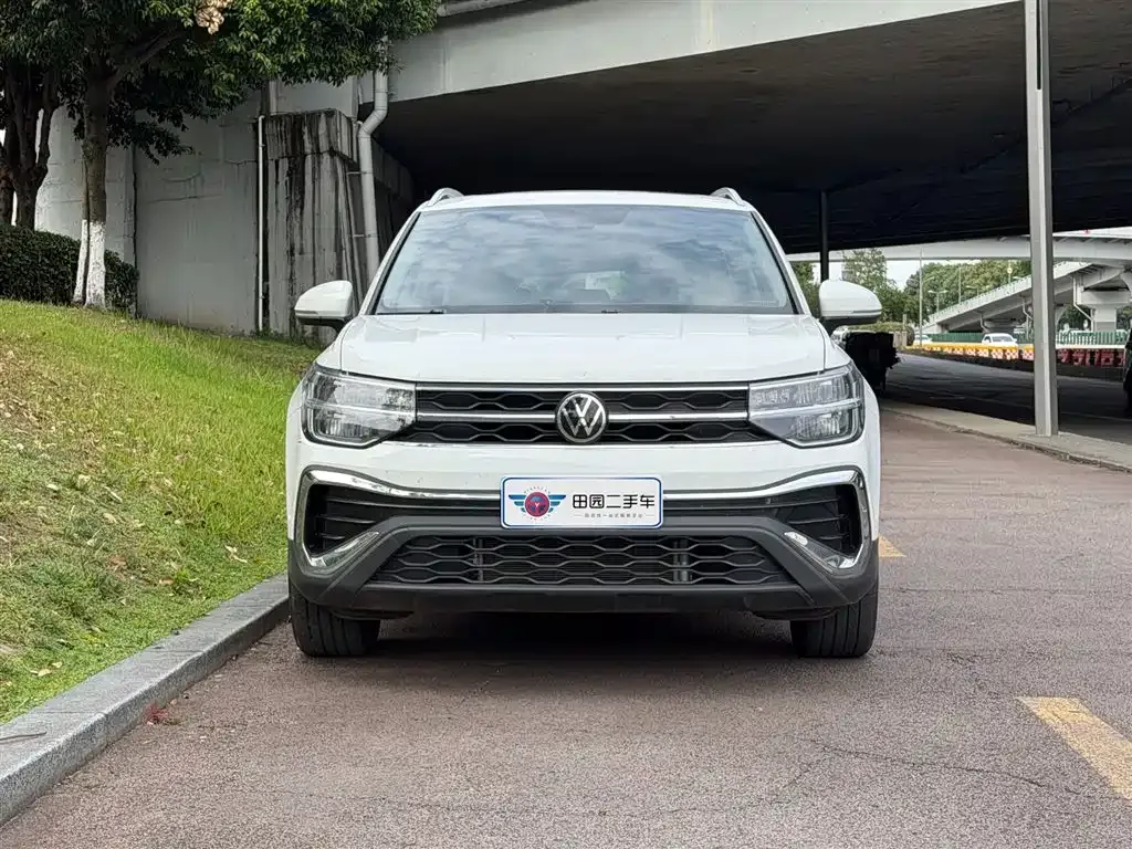 Volkswagen Tharu — фото 9