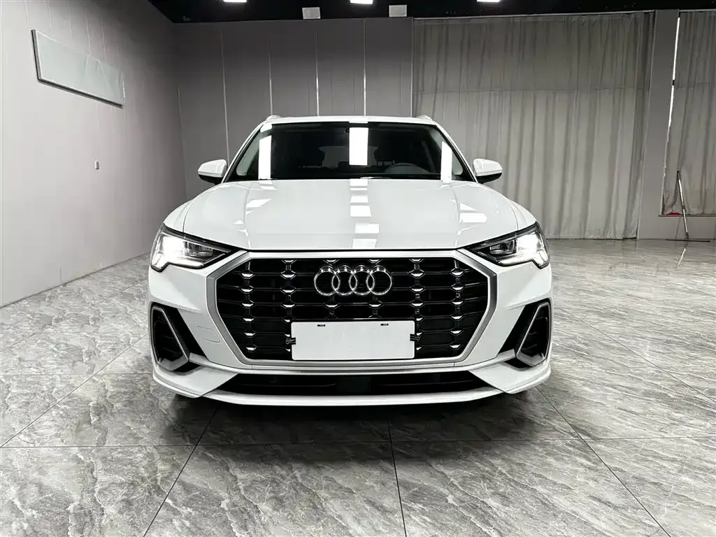 Audi Q3 — фото 4