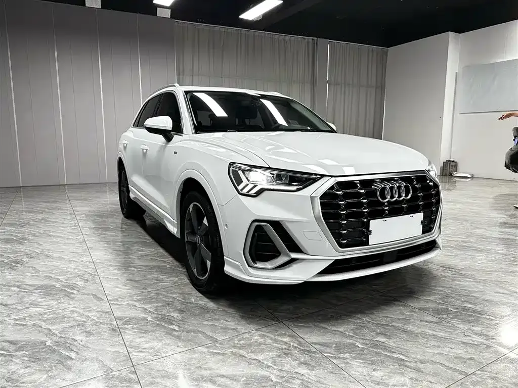 Audi Q3 — фото 5