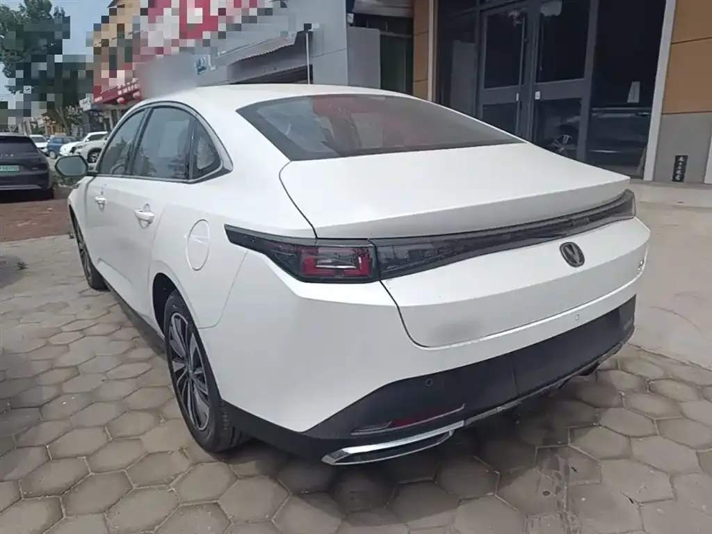 Changan Eado PHEV 2026 из CN, фото 3