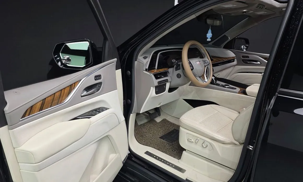 Cadillac Escalade 2022 из KR, фото 10