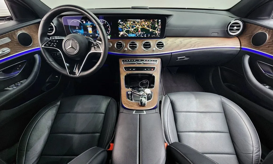 Mercedes-Benz E-Class 2023 из KR, фото 2